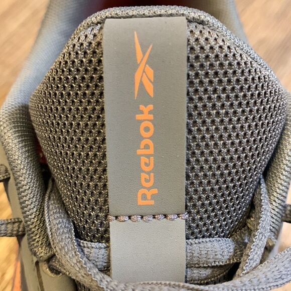 Reebok energylux 2.0 woman’s lite weight running shoes size 6.5. - Picture 9 of 11